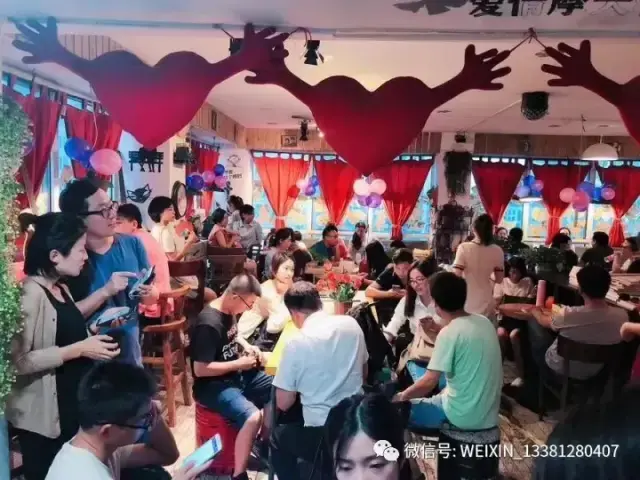 微信相亲群：如何成为社交新战场上的“红娘”？